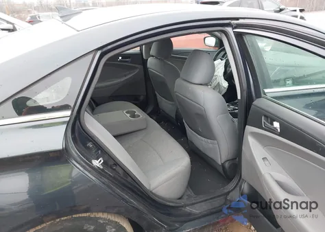 2013 Hyundai Sonata Gls z USA, uszkodzony, nr VIN 5NPEB4AC8DH504983